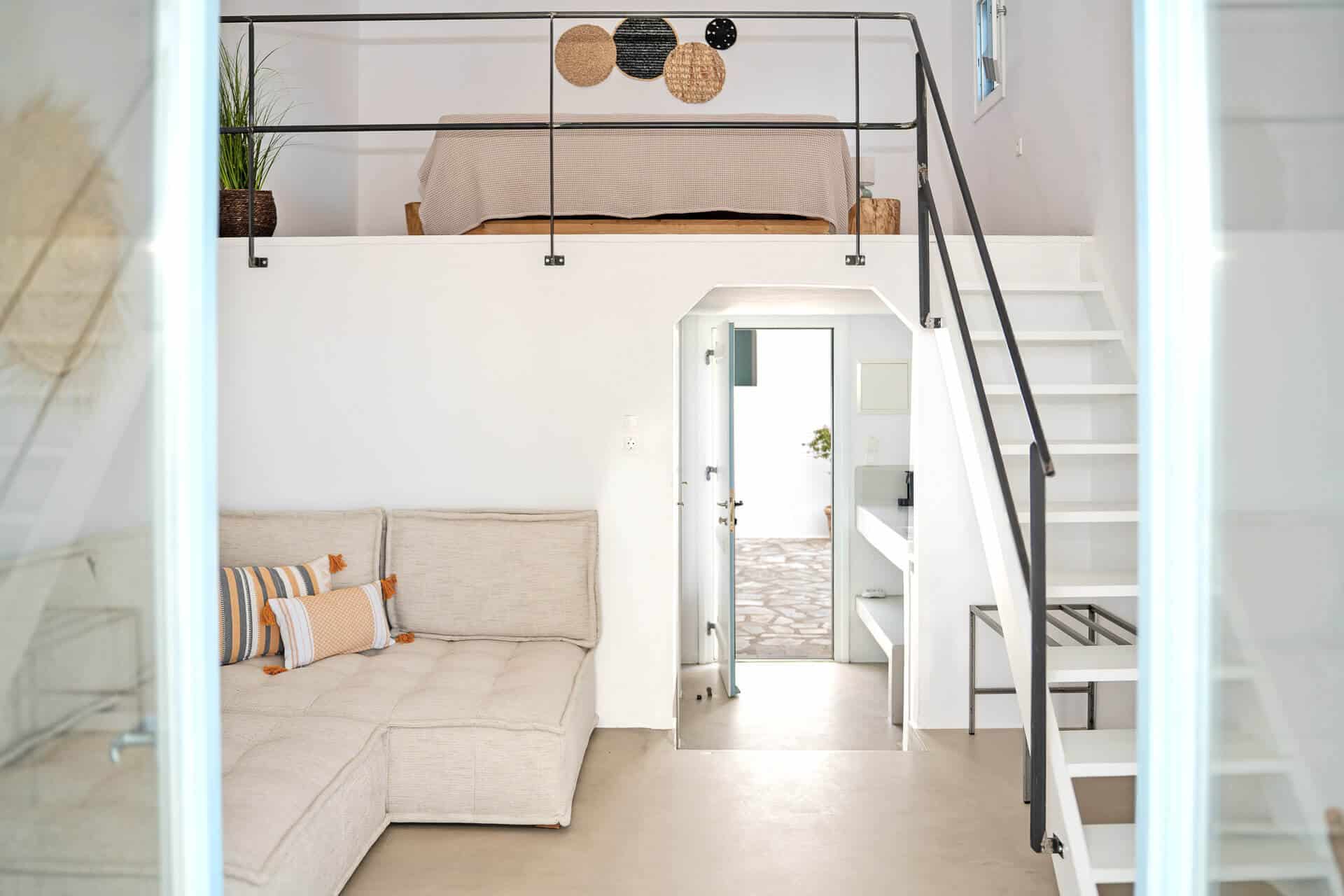 Oliaros_Maisonette-1
