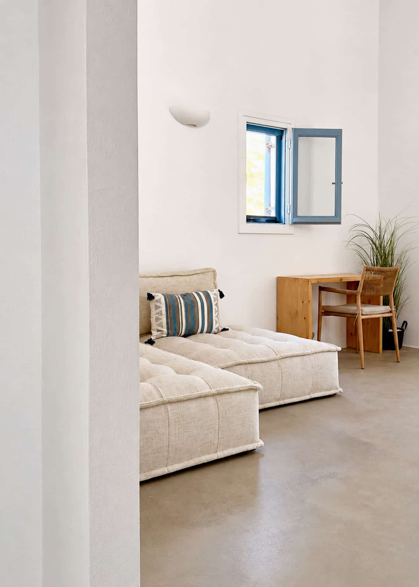 Oliaros_Maisonette-12