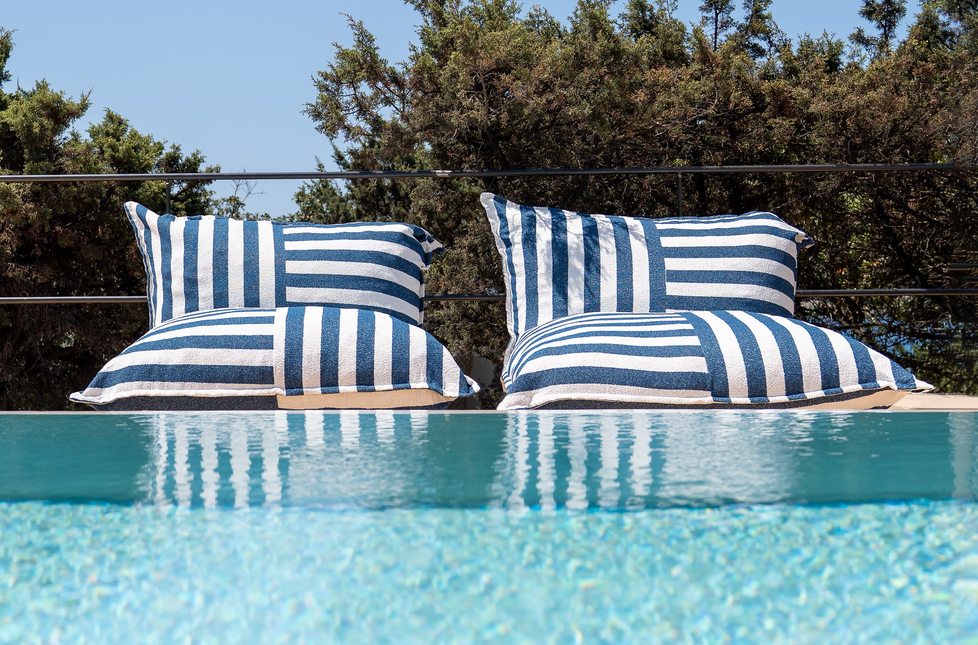 Oliaros_Swimming_Pool-14
